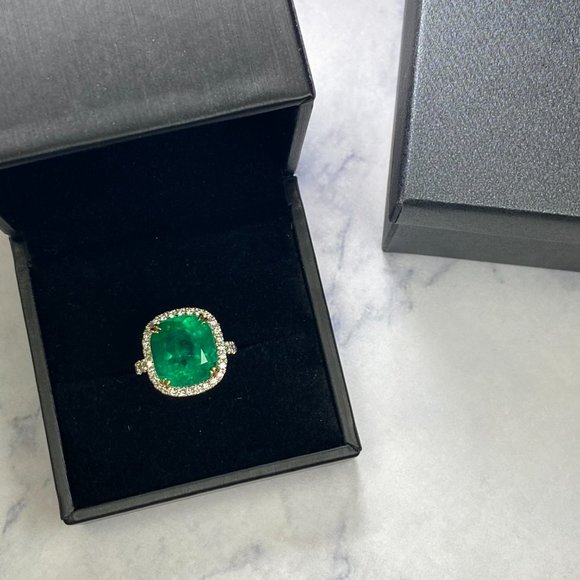 9.23Ctw Cushion Green Emerald & Diamond Halo Engagement Ring 18K White Gold SZ 6 - Picture 9 of 9